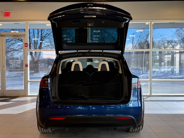 2017 Tesla Model X 75D AWD - 22977768 - 36