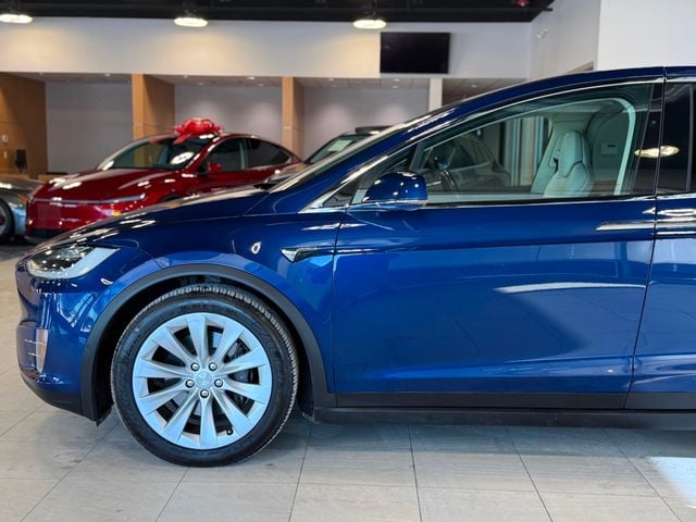 2017 Tesla Model X 75D AWD - 22977768 - 8