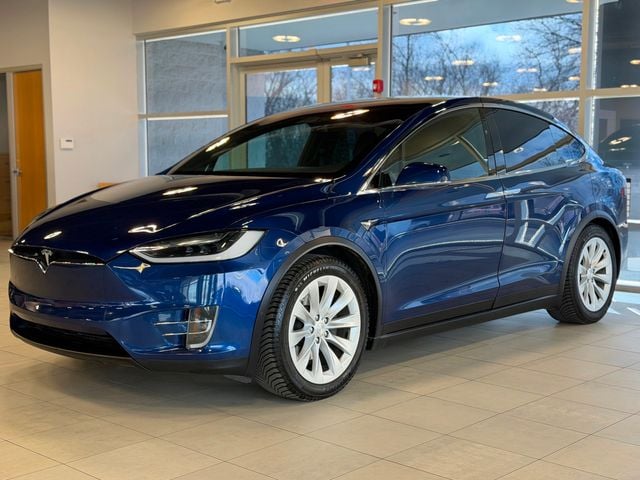 2017 Tesla Model X 75D AWD - 22988671 - 4