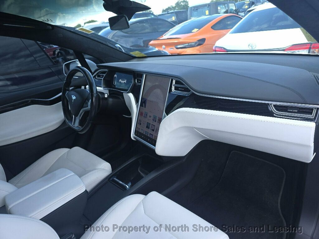 2017 Tesla Model X 75D AWD - 23075039 - 10