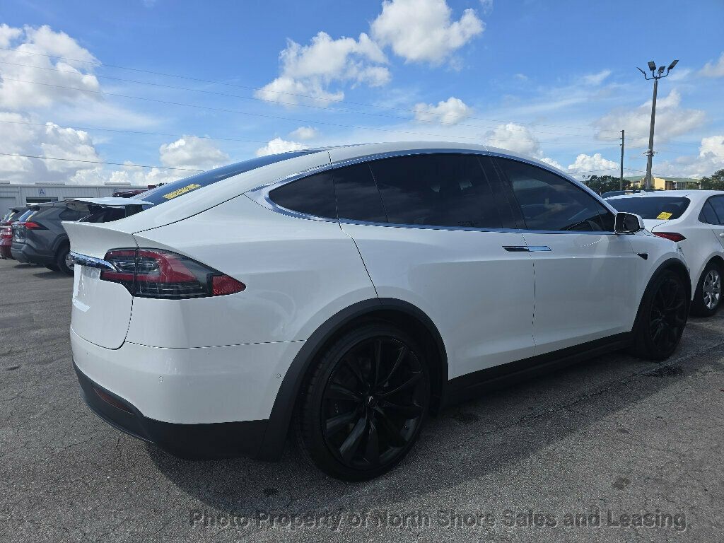 2017 Tesla Model X 75D AWD - 23075039 - 14