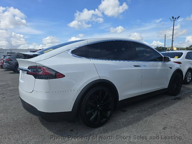 2017 Tesla Model X 75D AWD - 23075039 - 14