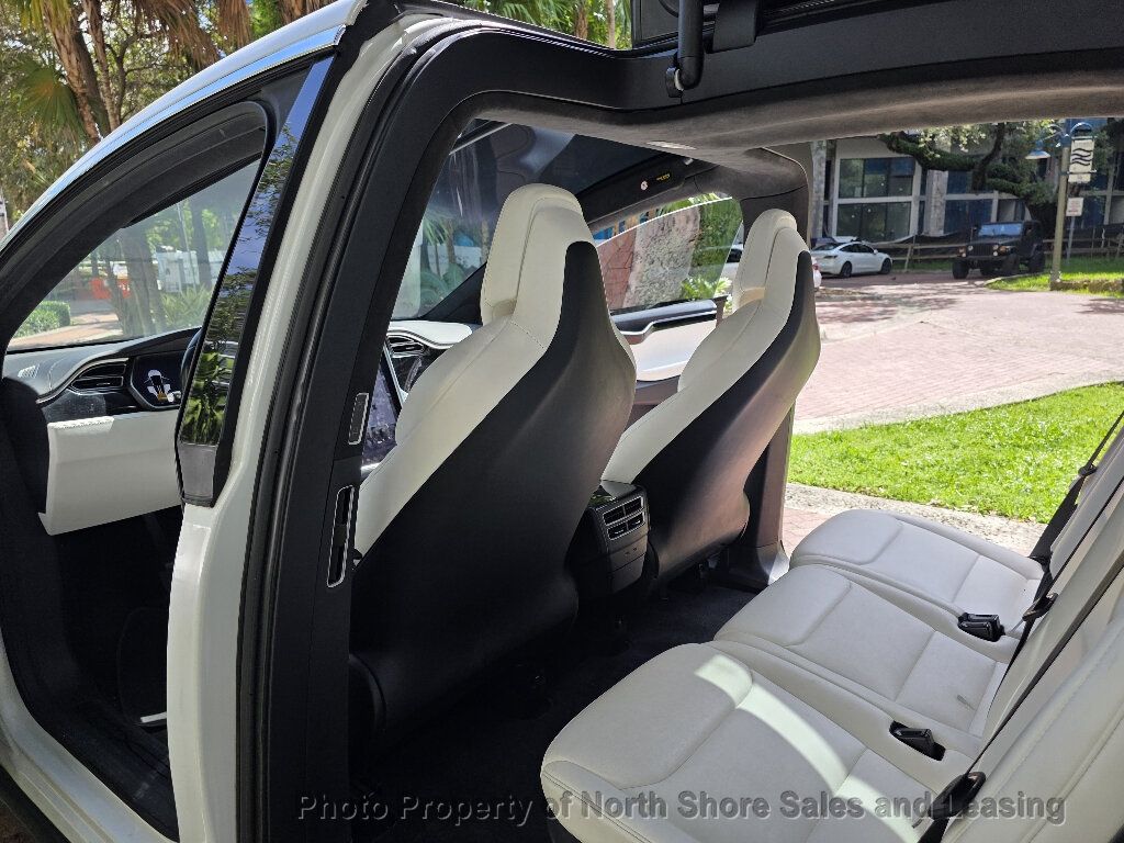 2017 Tesla Model X 75D AWD - 23075039 - 27