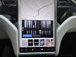 2017 Tesla Model X 75D AWD - 23075039 - 42