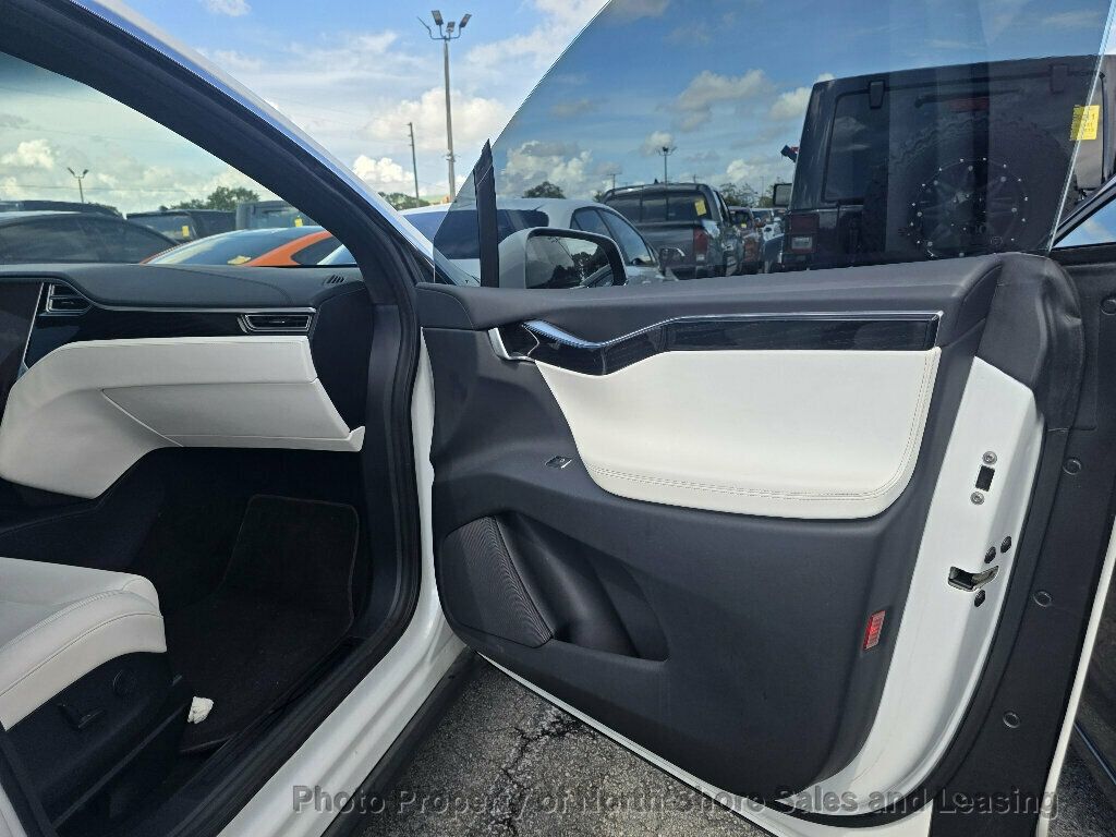 2017 Tesla Model X 75D AWD - 23075039 - 7
