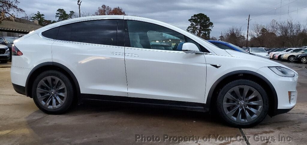 2017 Tesla Model X 75D AWD - 22763308 - 10