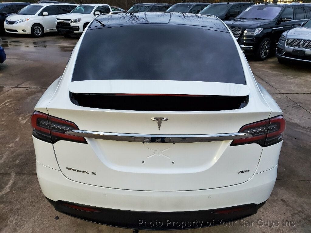 2017 Tesla Model X 75D AWD - 22763308 - 17