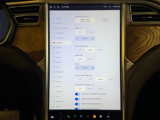 2017 Tesla Model X 90D AWD - 22988670 - 31