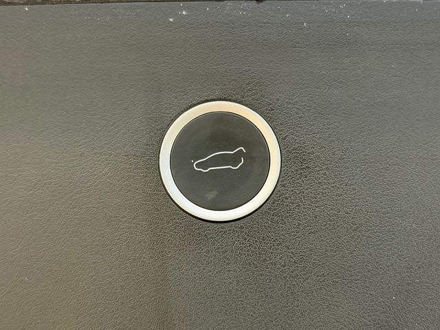 2017 Tesla Model X 90D AWD - 22988670 - 40