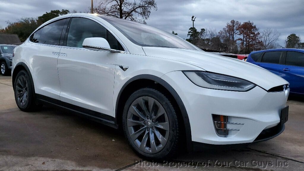 2017 Tesla Model X 75D photo 10