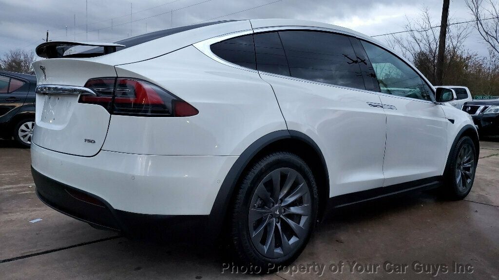 2017 Tesla Model X 75D photo 11