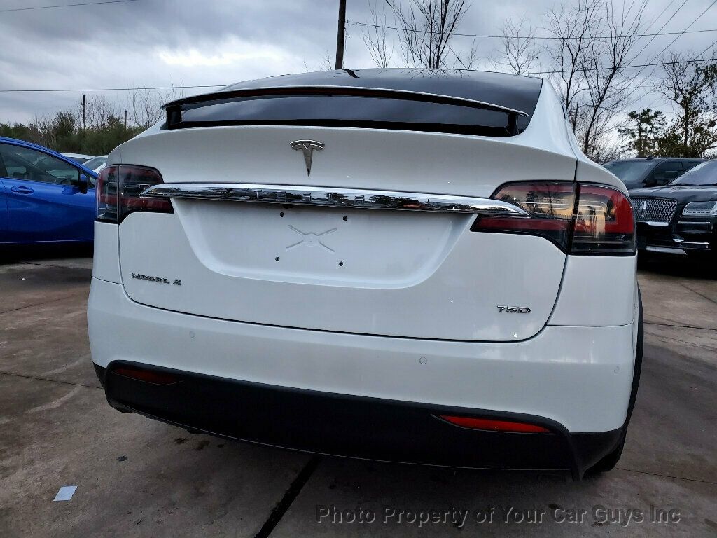 2017 Tesla Model X 75D photo 14