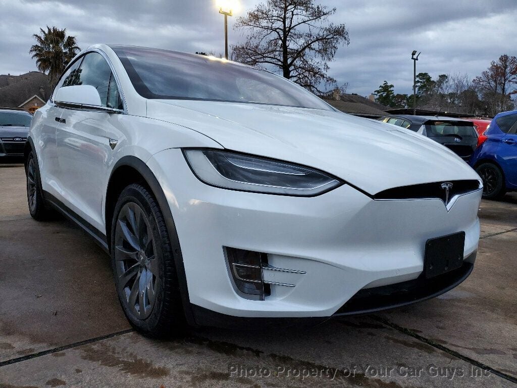 2017 Tesla Model X 75D photo 9