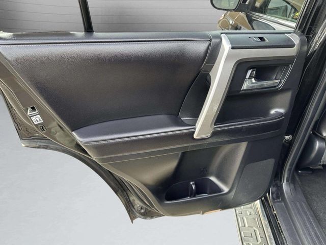 2017 Toyota 4Runner Limited 4WD - 22945878 - 17