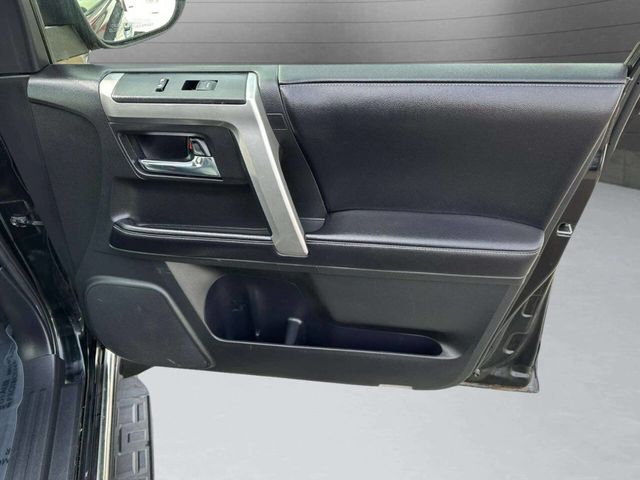 2017 Toyota 4Runner Limited 4WD - 22945878 - 27