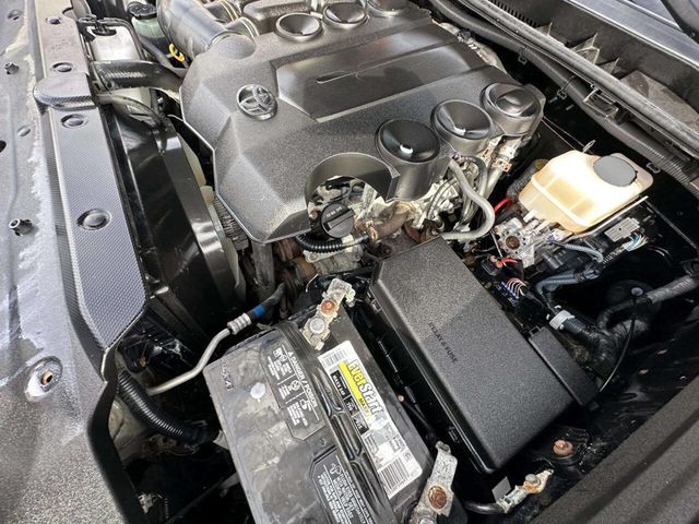 2017 Toyota 4Runner Limited 4WD - 22945878 - 30