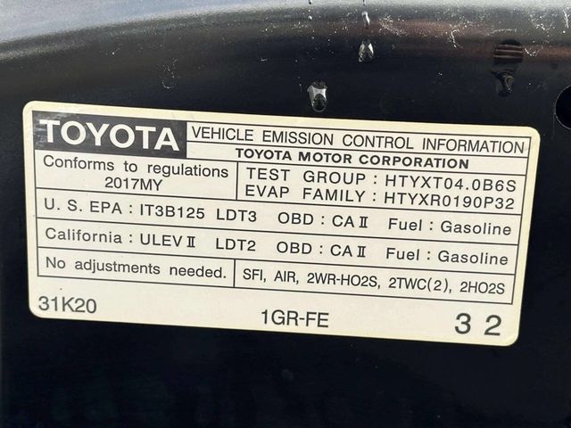 2017 Toyota 4Runner Limited 4WD - 22945878 - 32