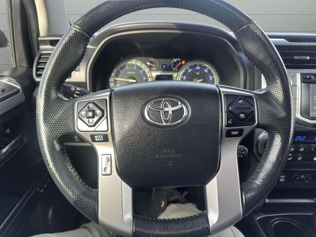 2017 Toyota 4Runner Limited 4WD - 22945878 - 33
