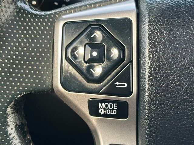 2017 Toyota 4Runner Limited 4WD - 22945878 - 35