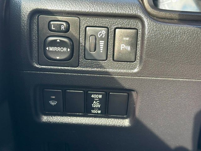 2017 Toyota 4Runner Limited 4WD - 22945878 - 39