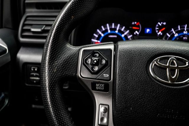 2017 Toyota 4Runner Limited 4WD - 22943521 - 26