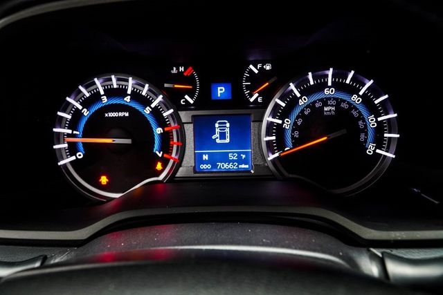 2017 Toyota 4Runner Limited 4WD - 22943521 - 29