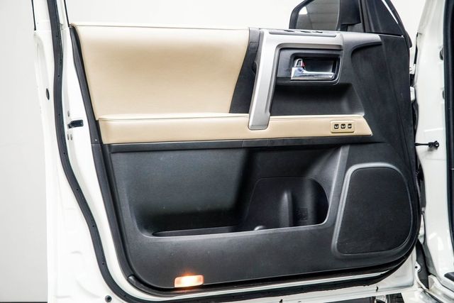 2017 Toyota 4Runner Limited 4WD - 22943521 - 31