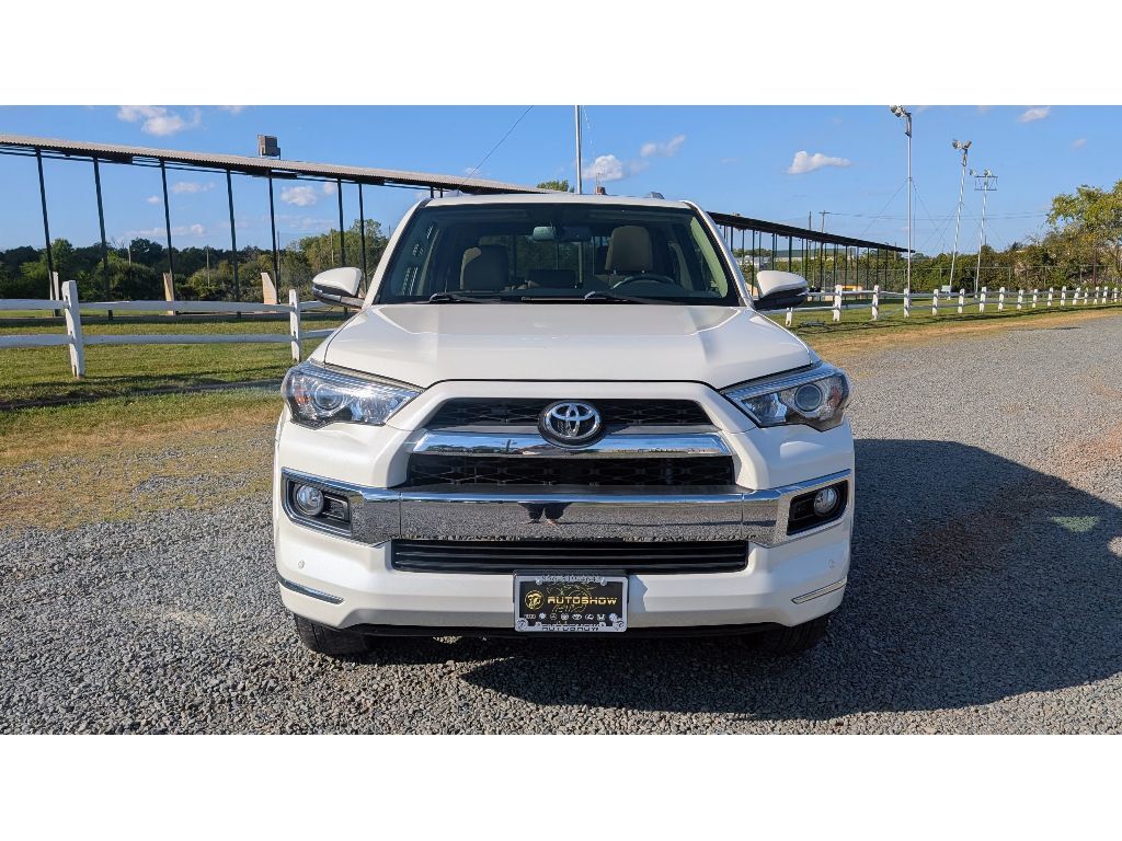 2017 Toyota 4Runner Limited 4WD photo 2