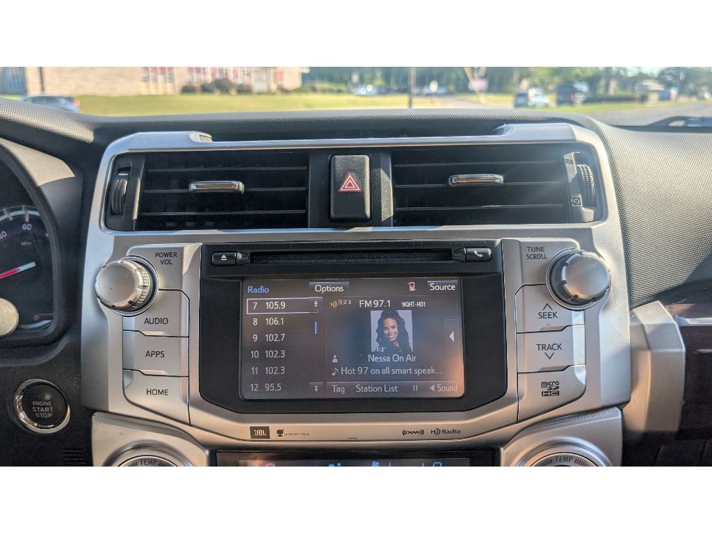 2017 Toyota 4Runner Limited 4WD photo 22