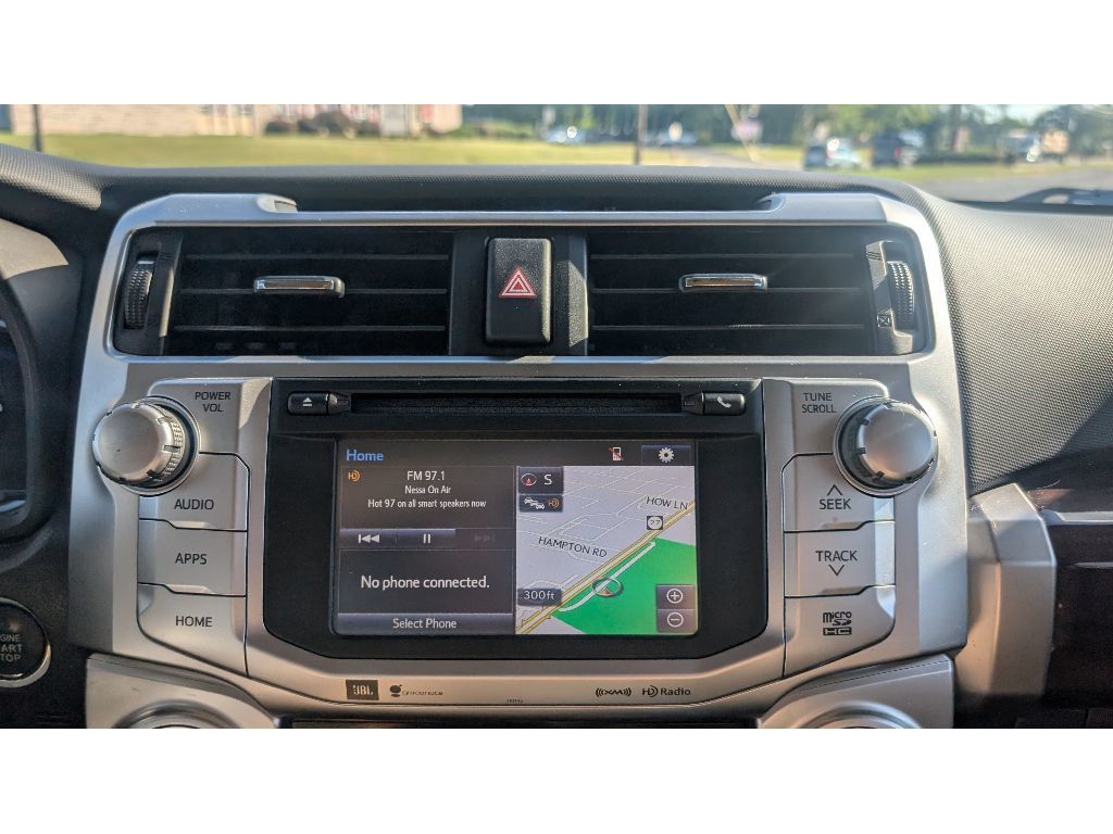 2017 Toyota 4Runner Limited 4WD photo 23