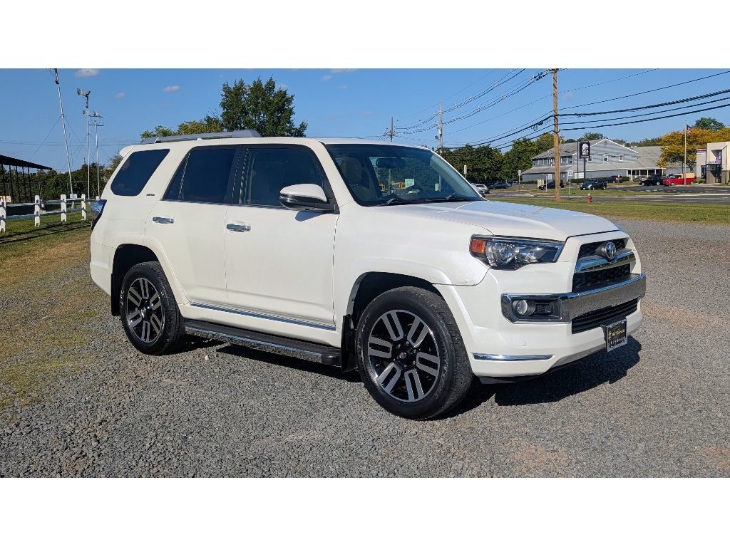 2017 Toyota 4Runner Limited 4WD photo 3