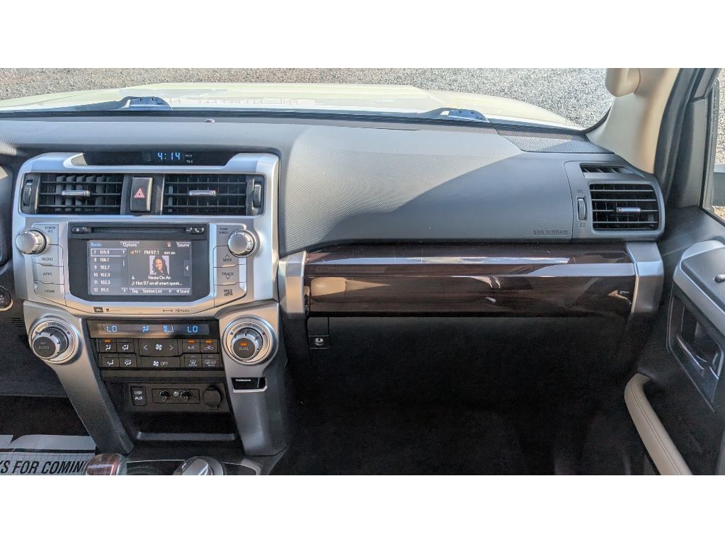 2017 Toyota 4Runner Limited 4WD photo 28