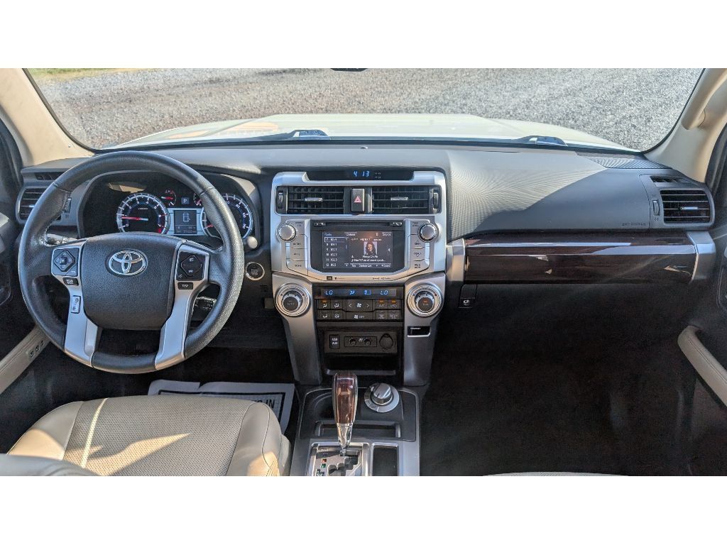 2017 Toyota 4Runner Limited 4WD photo 29