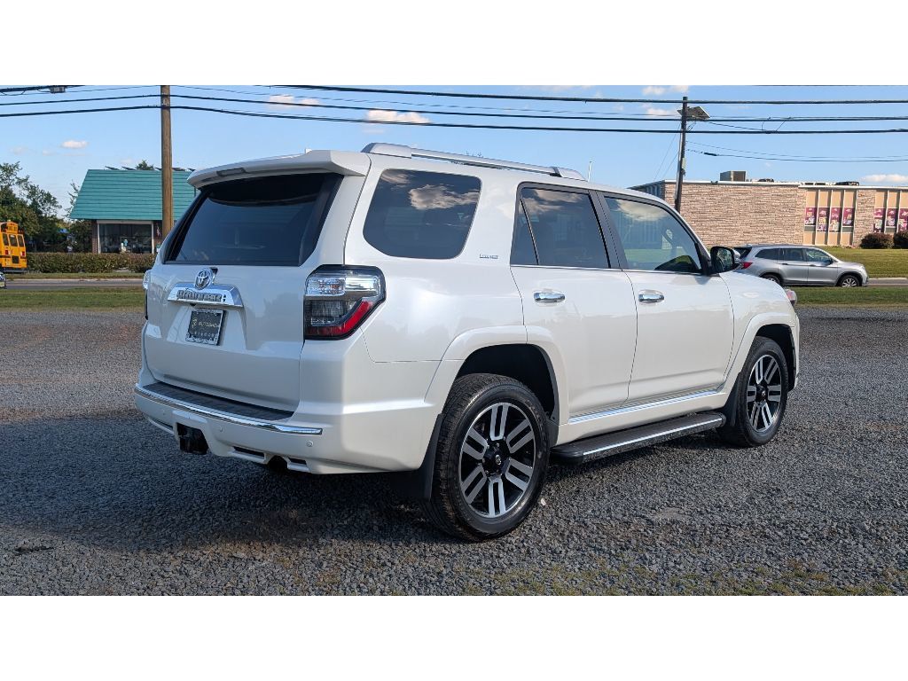 2017 Toyota 4Runner Limited 4WD photo 7