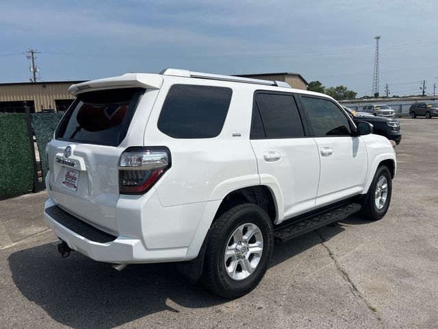 2017 Toyota 4Runner SR5 2WD - 23059455 - 3