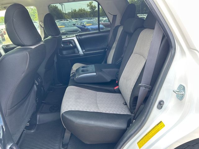 2017 Toyota 4Runner SR5 2WD - 23059455 - 6