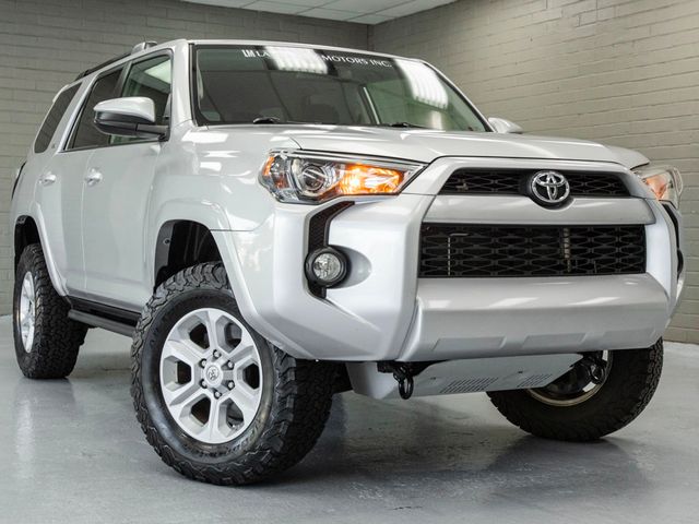 2017 Toyota 4Runner SR5 4WD - 22913884 - 0
