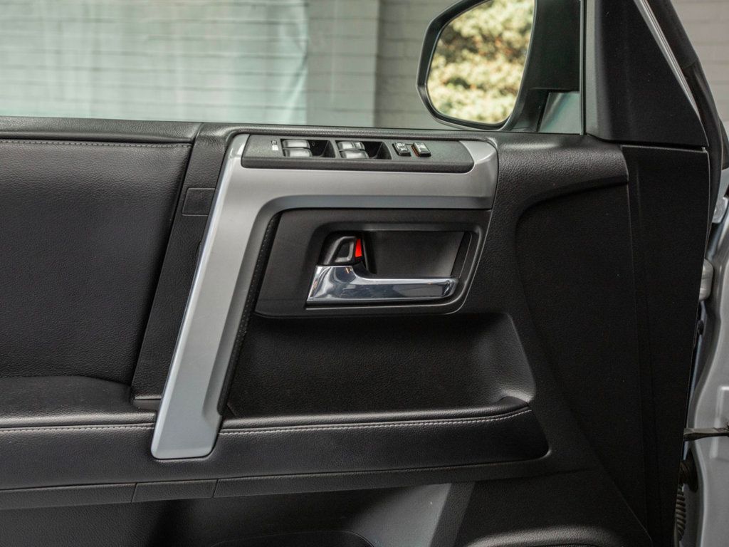 2017 Toyota 4Runner Limited SR5 Premium TRD Pro photo 23