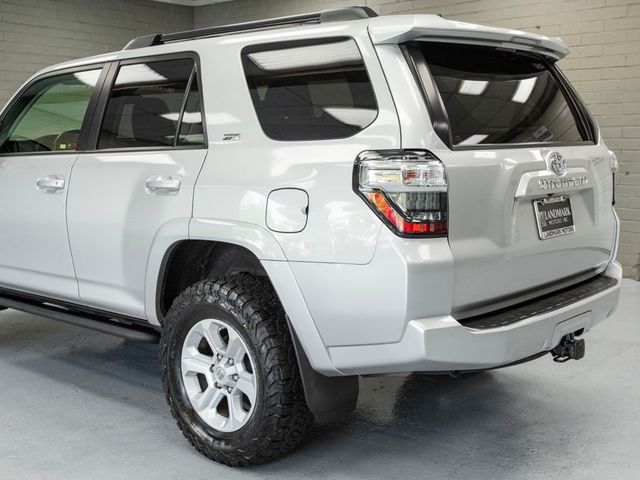2017 Toyota 4Runner SR5 4WD - 22913884 - 31