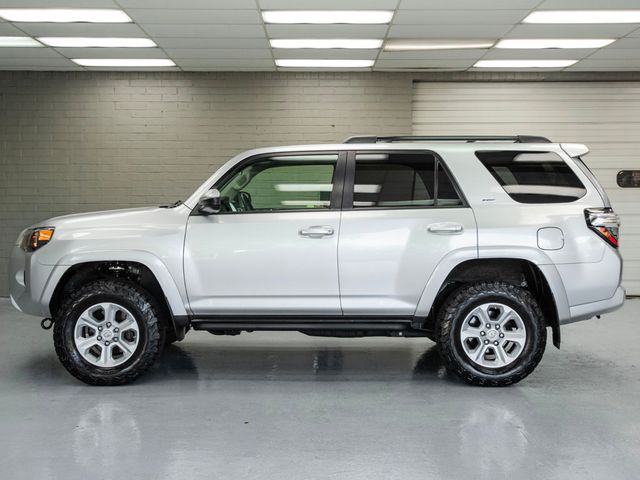 2017 Toyota 4Runner SR5 4WD - 22913884 - 3