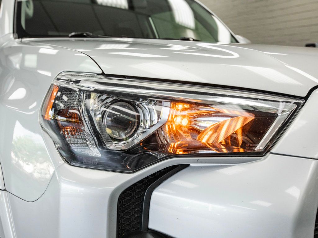 2017 Toyota 4Runner Limited SR5 Premium TRD Pro photo 9