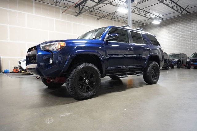 2017 Toyota 4Runner SR5 4WD - 23045718 - 1