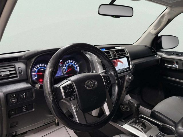2017 Toyota 4Runner SR5 4WD - 23022340 - 12