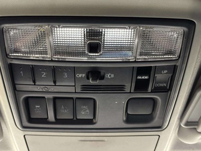 2017 Toyota 4Runner SR5 4WD - 23022340 - 25