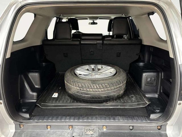 2017 Toyota 4Runner SR5 4WD - 23022340 - 5