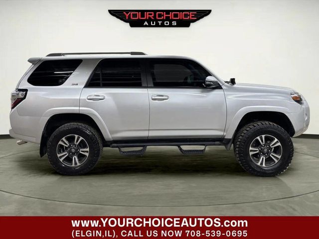 2017 Toyota 4Runner SR5 4WD - 23022340 - 7