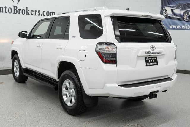 2017 Toyota 4Runner SR5 4WD - 22733273 - 5