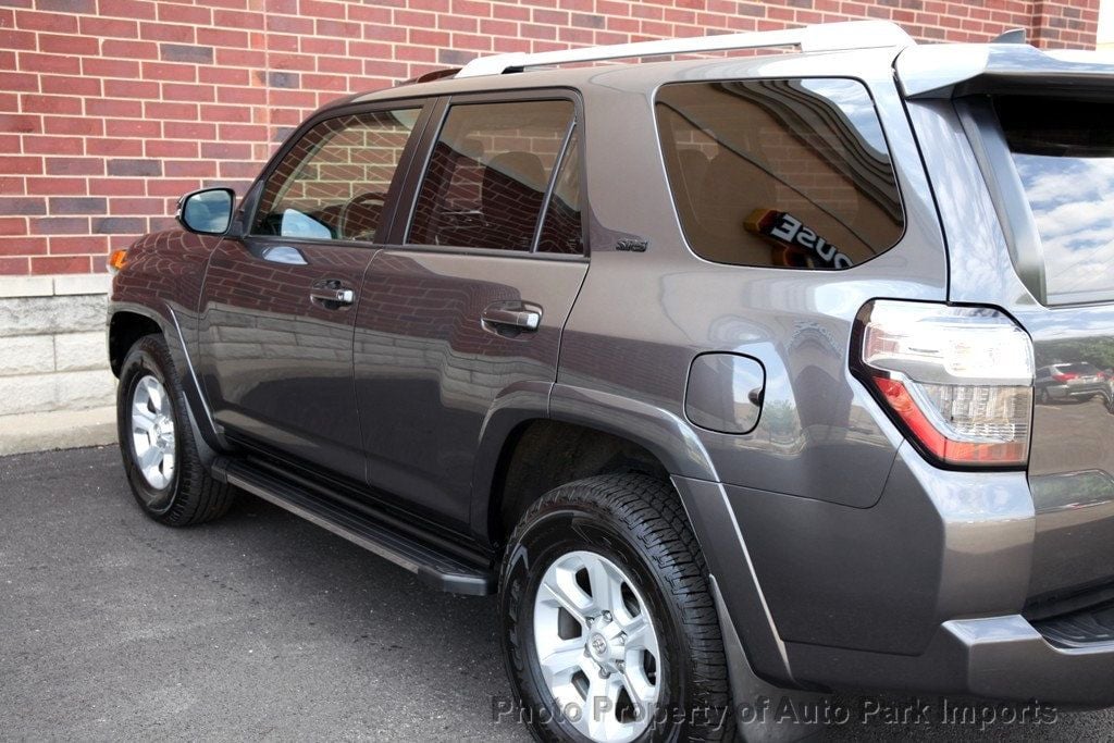 2017 Toyota 4Runner SR5 Premium 4WD photo 21