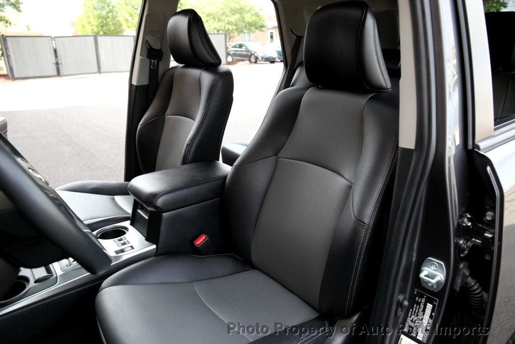 2017 Toyota 4Runner SR5 Premium 4WD photo 26