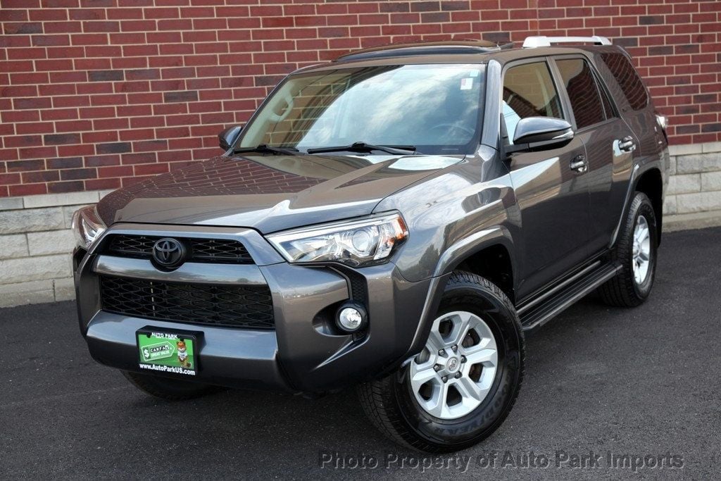 2017 Toyota 4Runner SR5 Premium 4WD photo 2